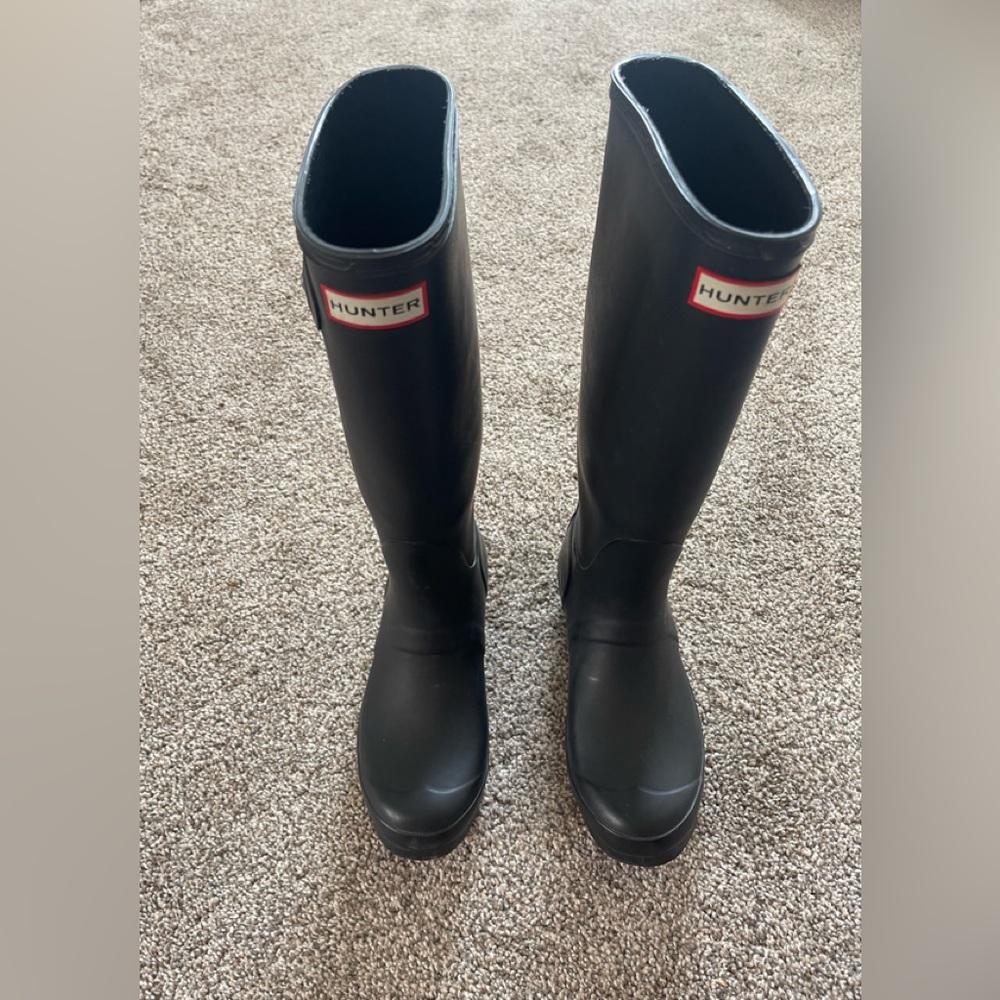 Womens hunter rain boots black matte size 7